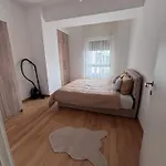 Luxe Apartment *