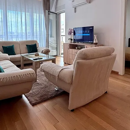 R-residency Tower Apartamento